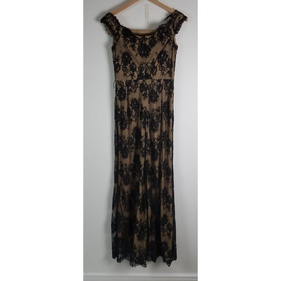 Tadashi Shoji Women's Sz. 4 Black Lace & Nude Off The Shoulder Long Evening Gown - Picture 7 of 10